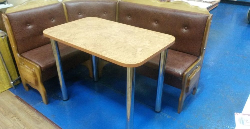 Стол обеденный хром трубы