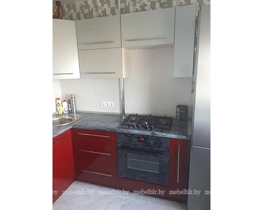 Маленькая угловая кухня Сапер мебель